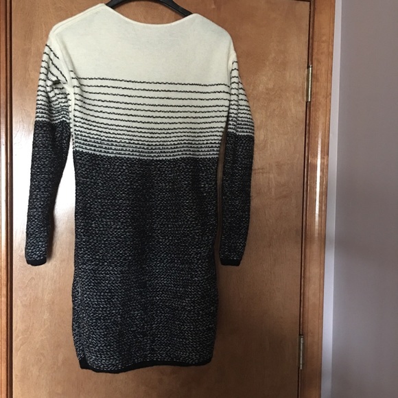 Athleta Fireside Sweaterdress - Picture 3 of 8